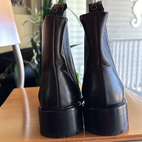 Women’s leather Chelsea boots - Picture 3 of 11